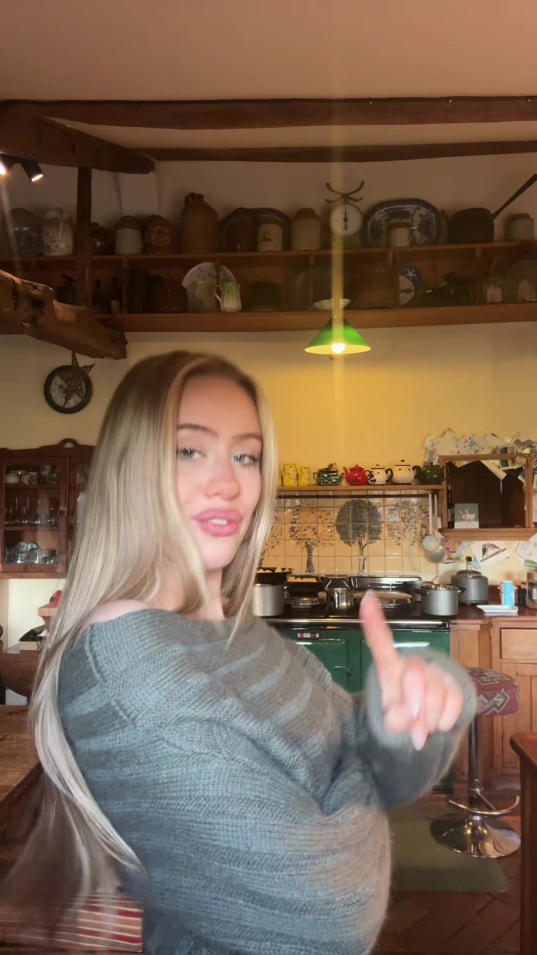 @charholla