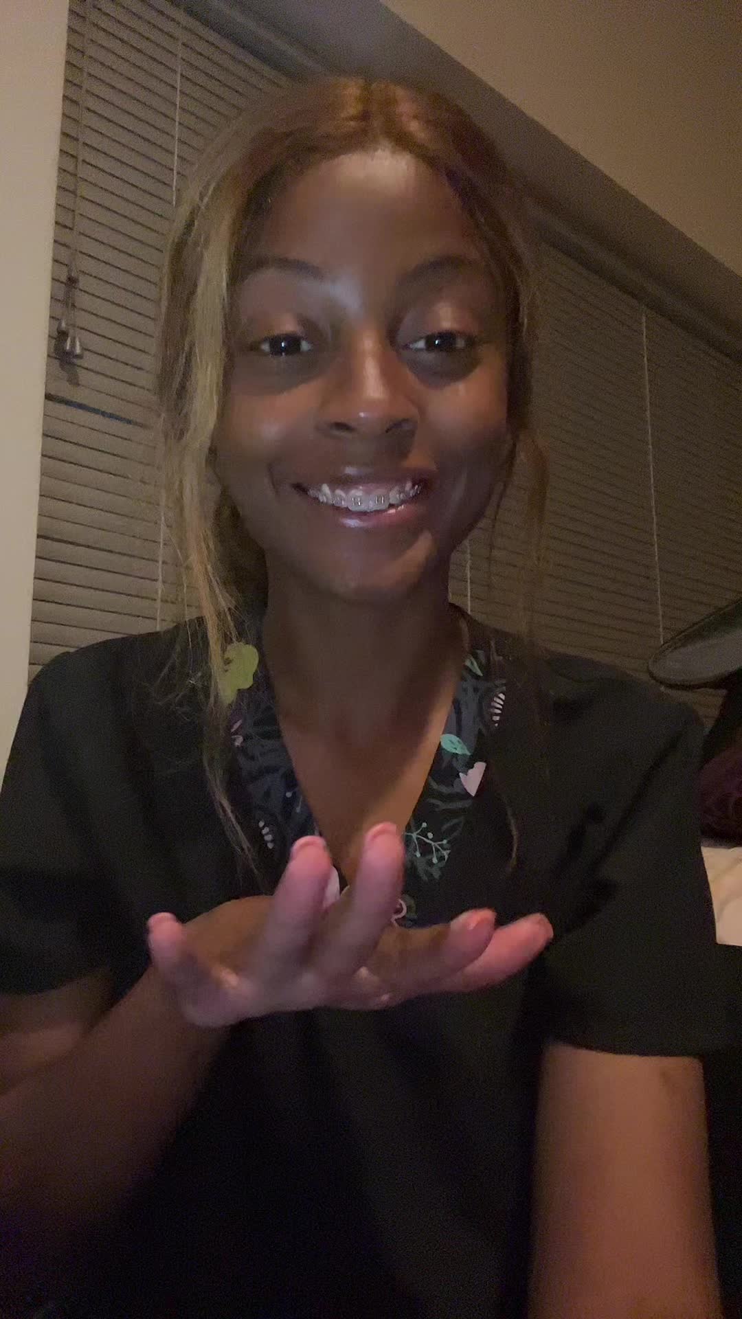 @baileesuniverse