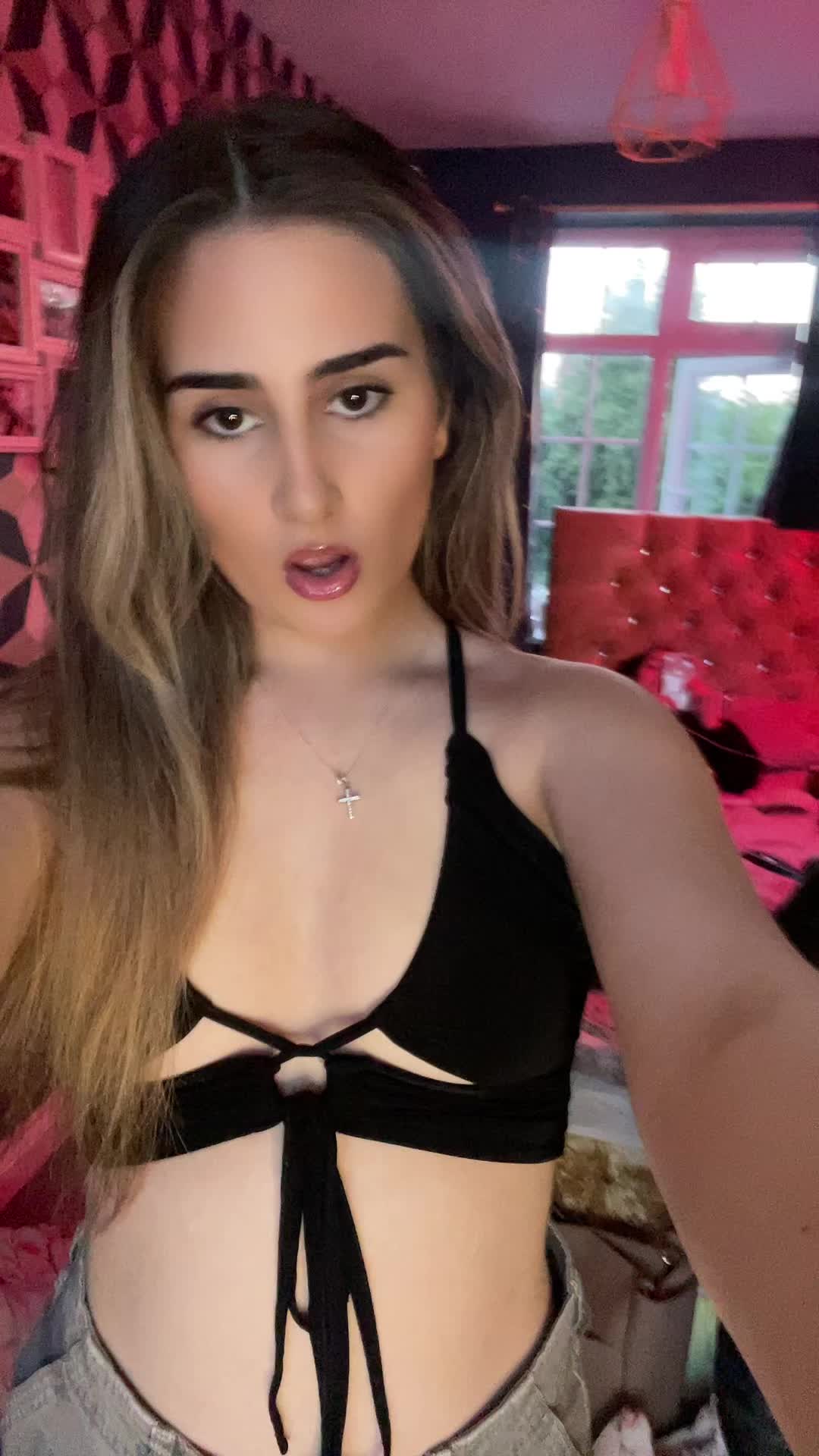 @anna x