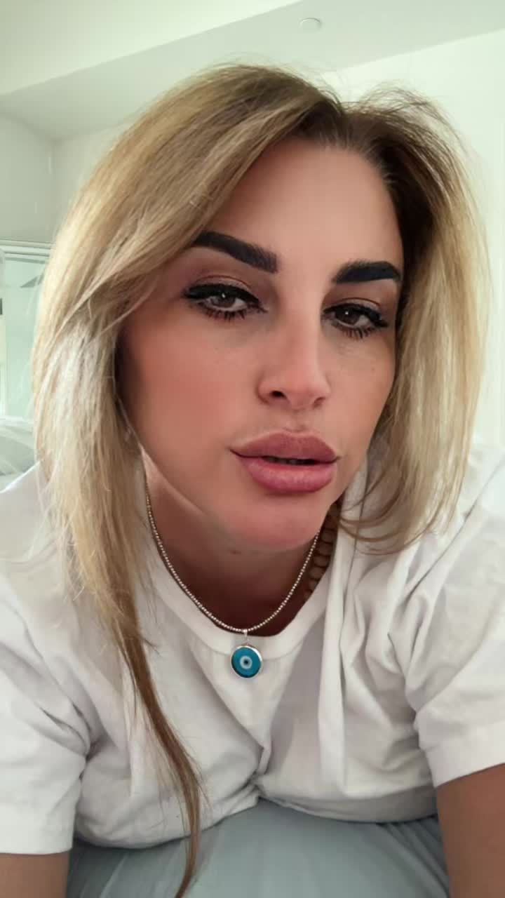 @Denia🦋🦋