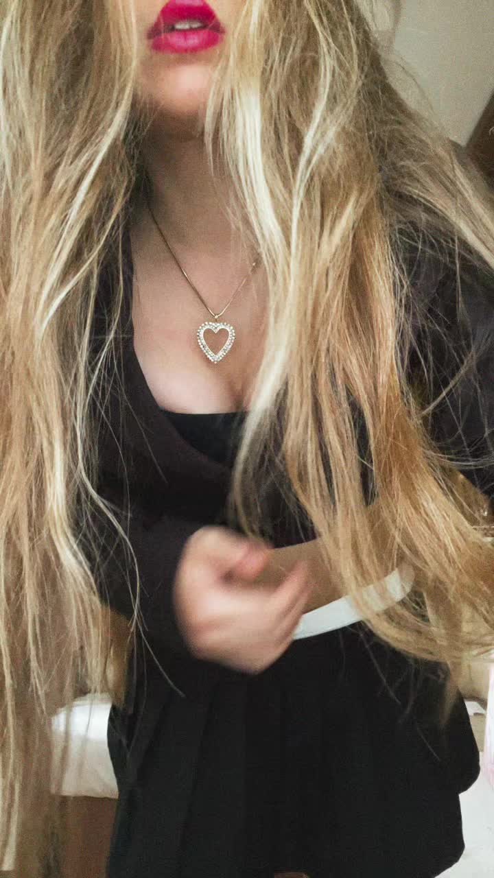 @Rachel McMillan live account♥️