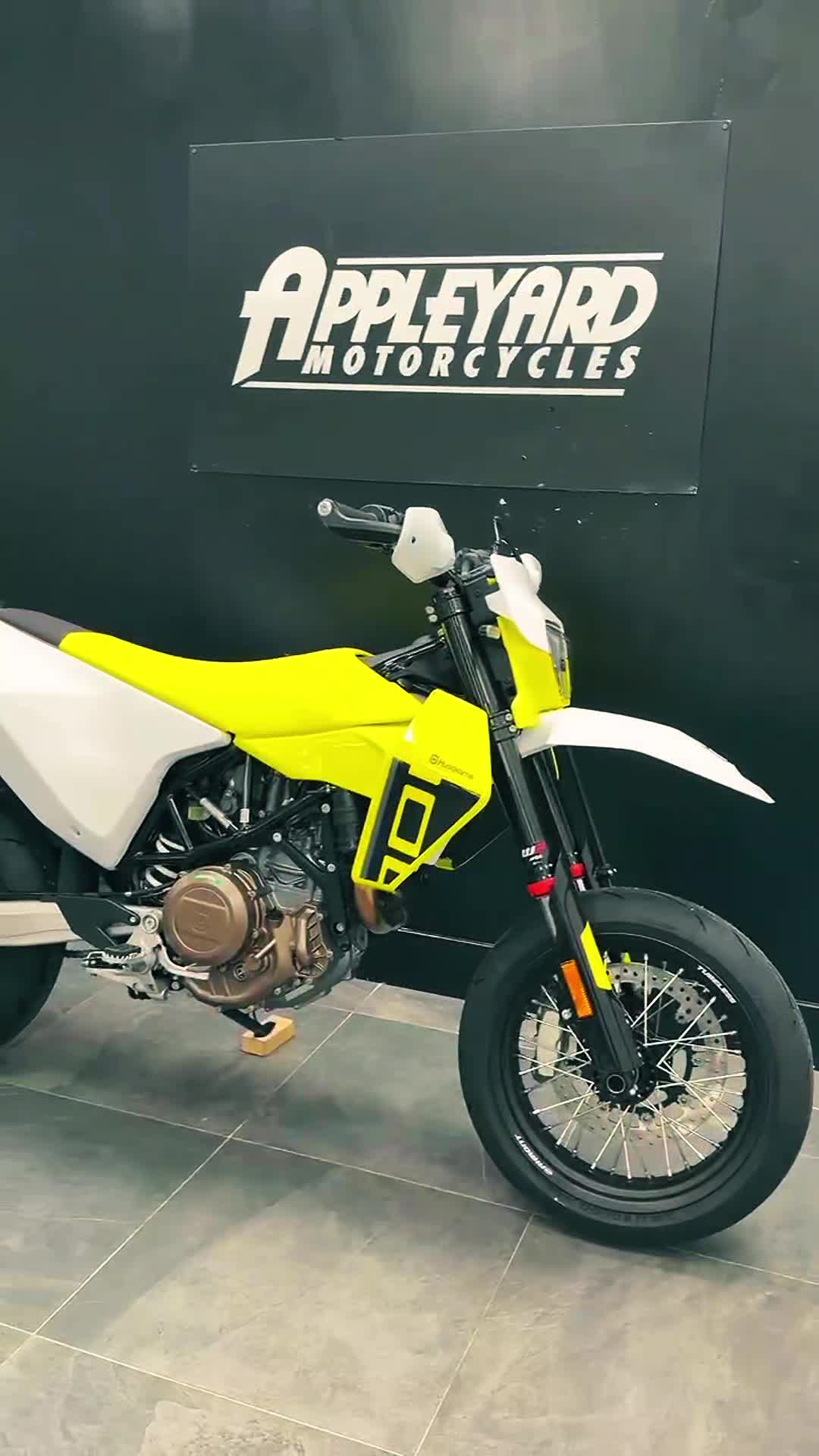 @AppleyardMotorcycles