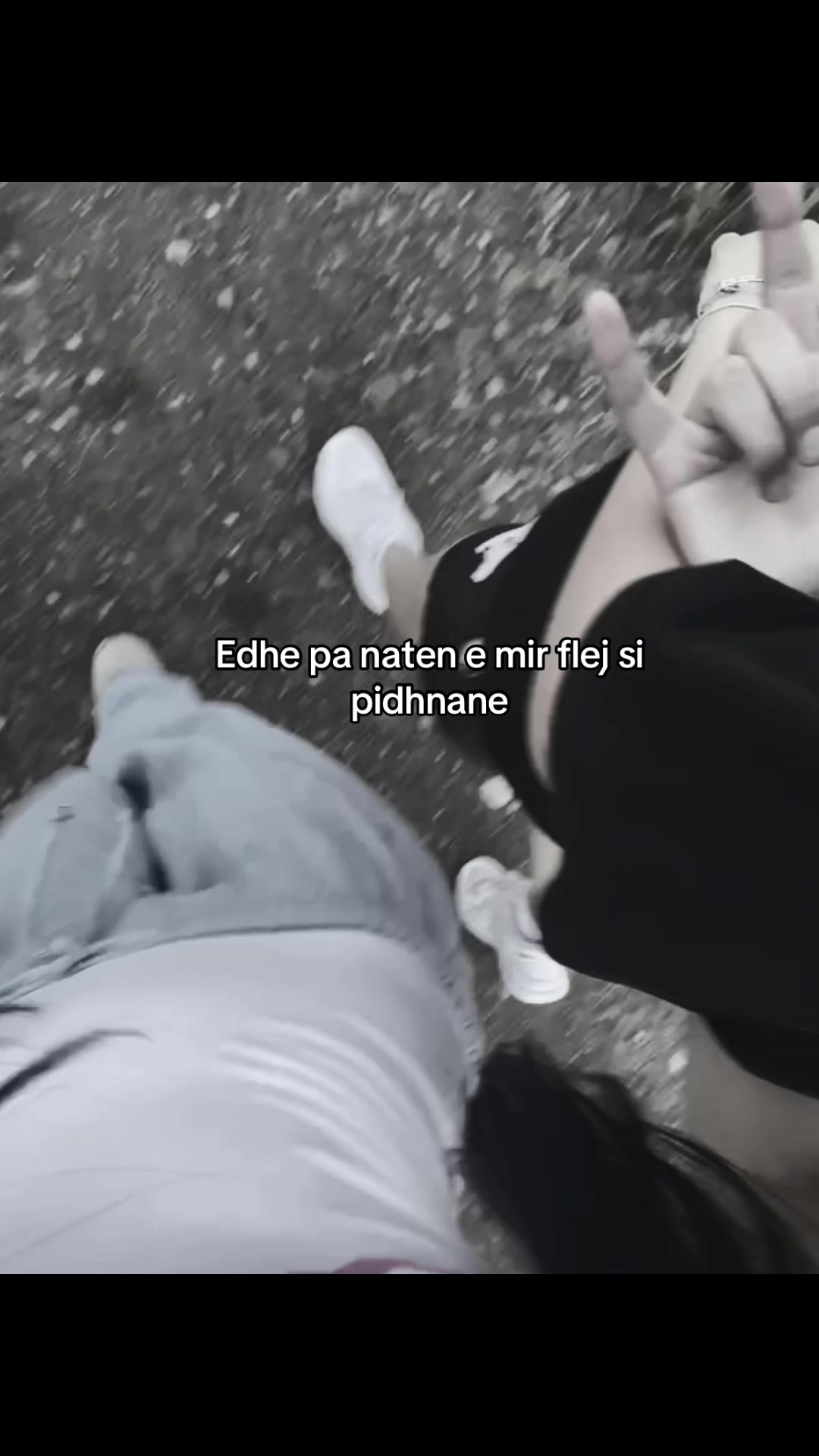 @R/B