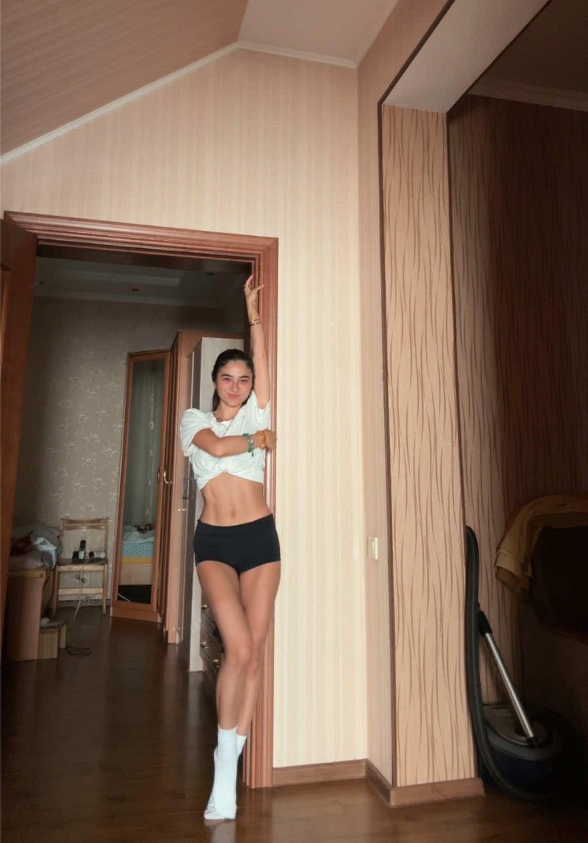 @_bellaraa_