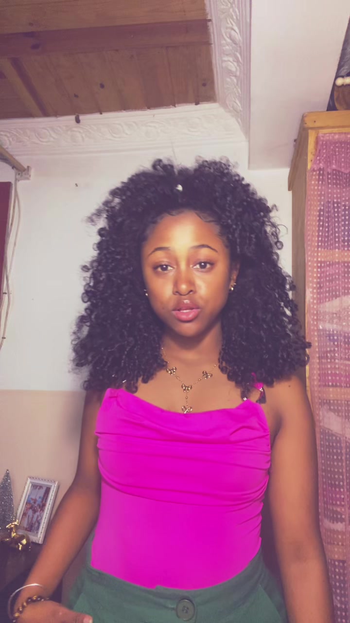 @𝓒𝓵𝓪𝓻𝓲 𝓐𝓷𝓷𝓪
