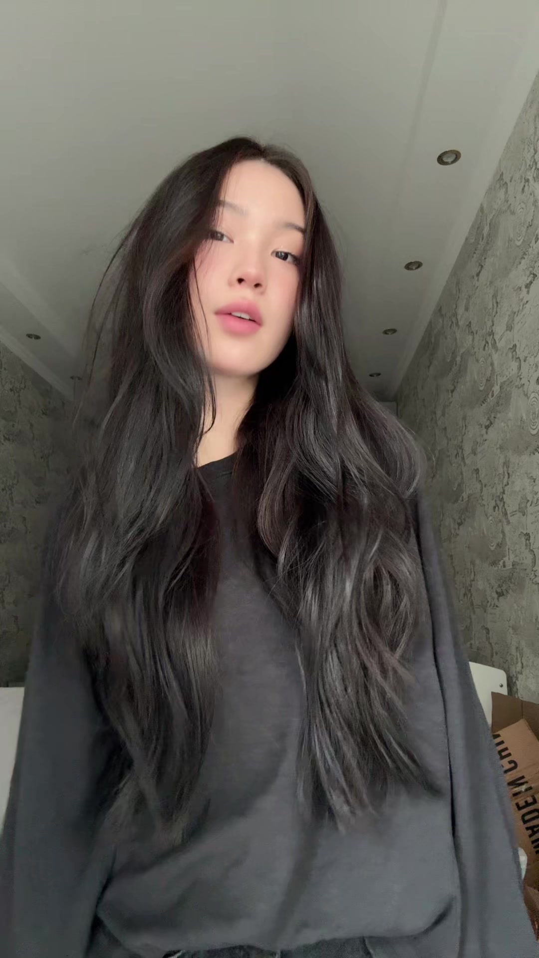 @2,184.8<33