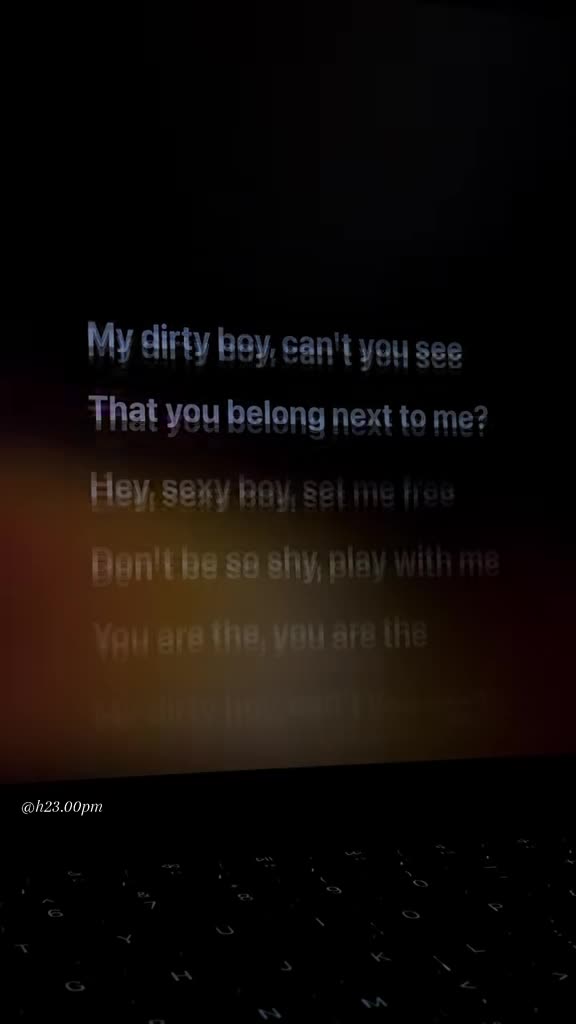 @𖣂