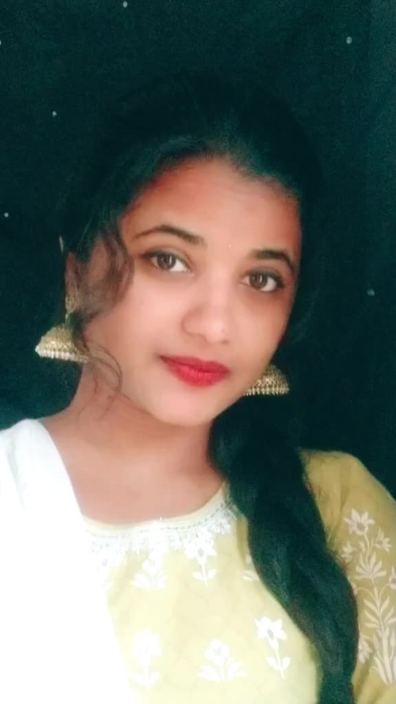 @L❤ahari😘