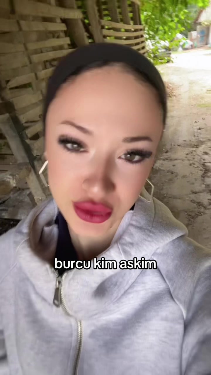 @🪬