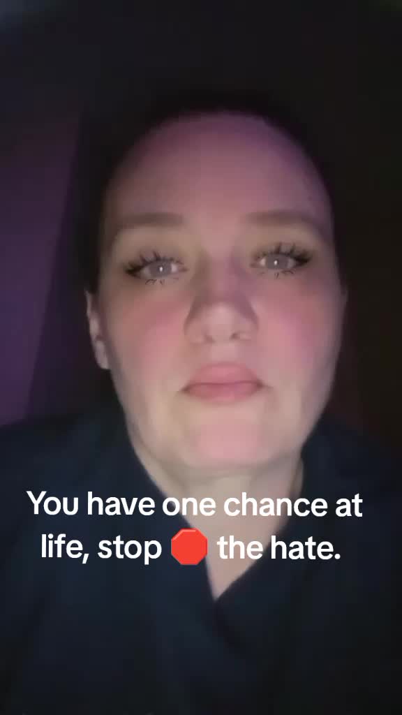 @dolphin__luv77
