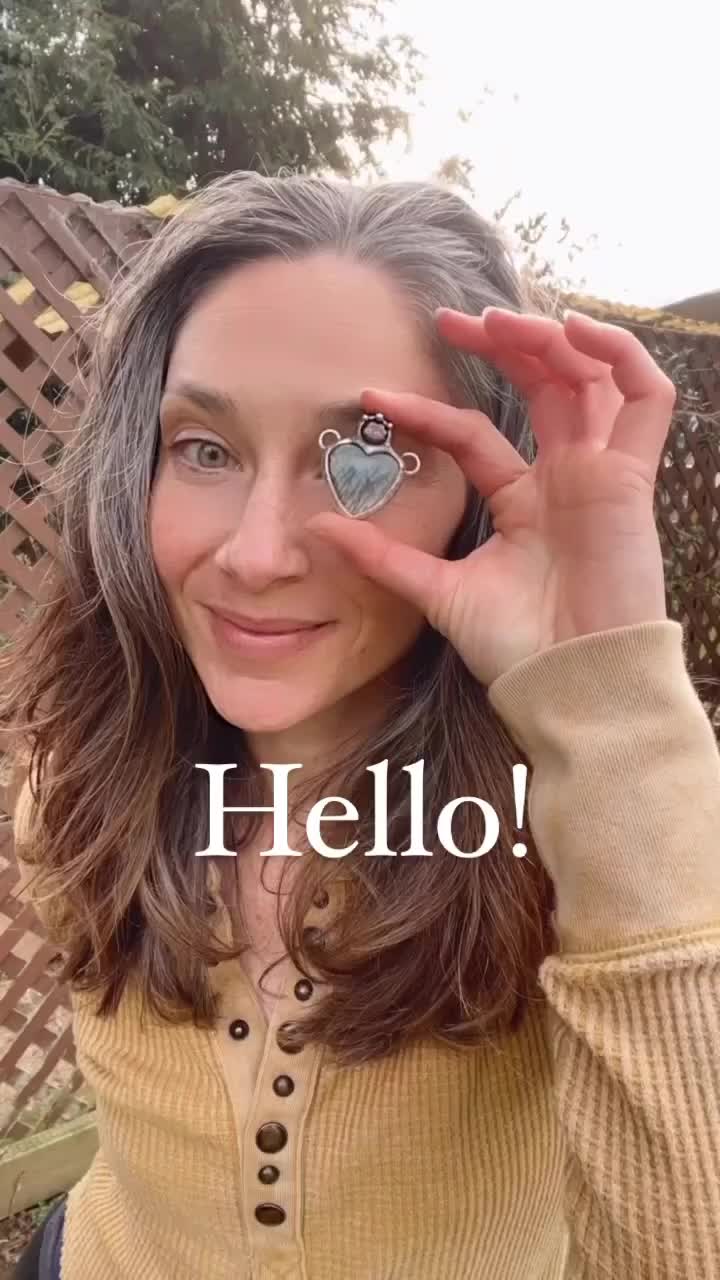@HowlingLilyJewelry