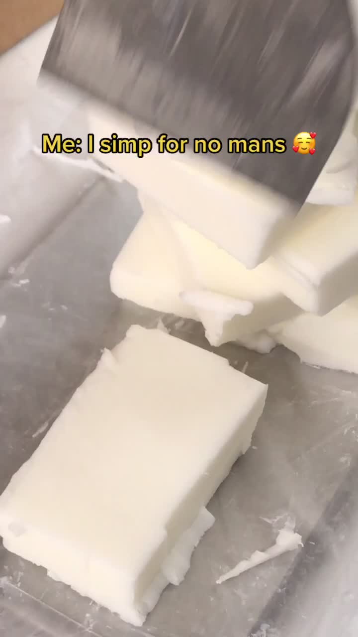 @coolgirlcandles