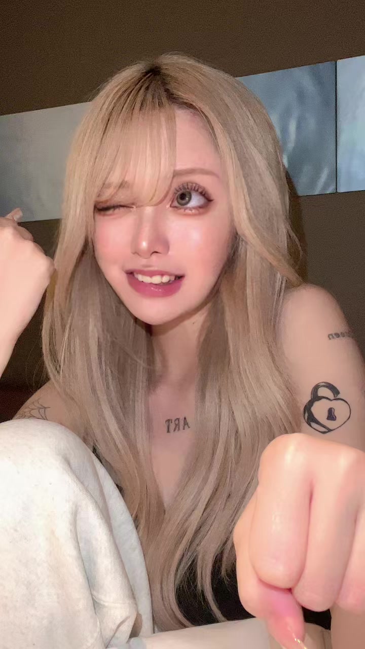 @マユみ