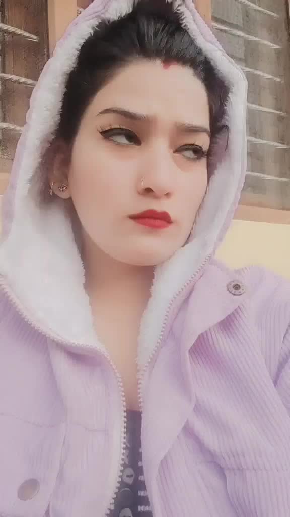 @Queen👑