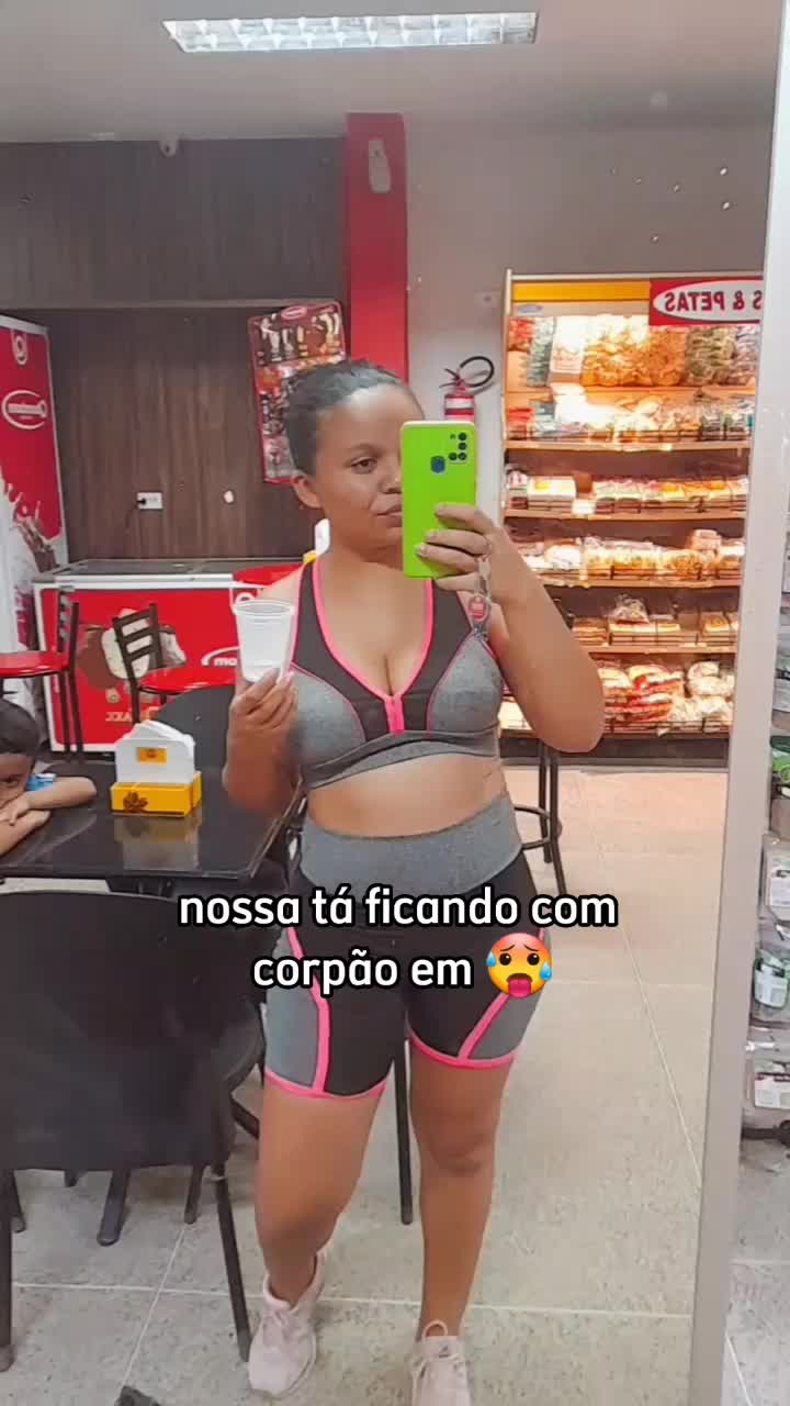 @pompom
