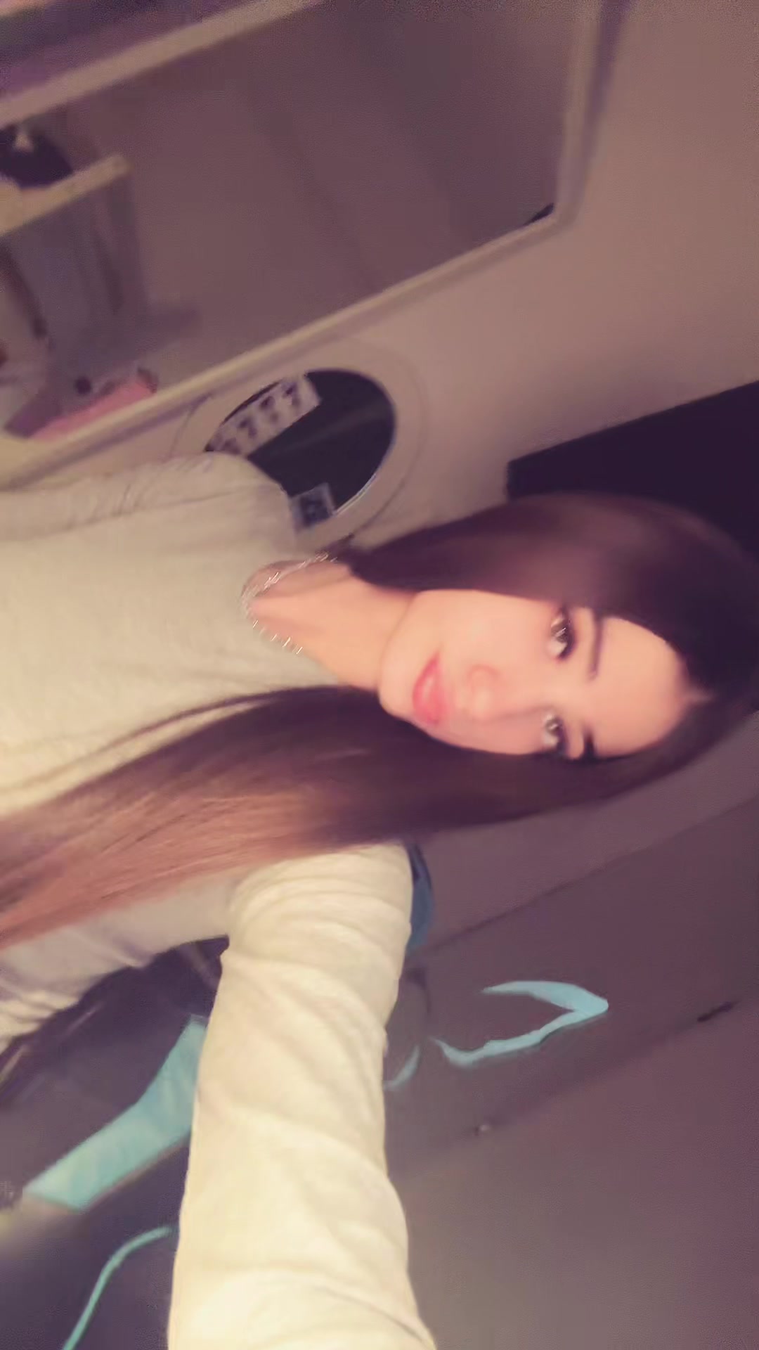 @Ianira