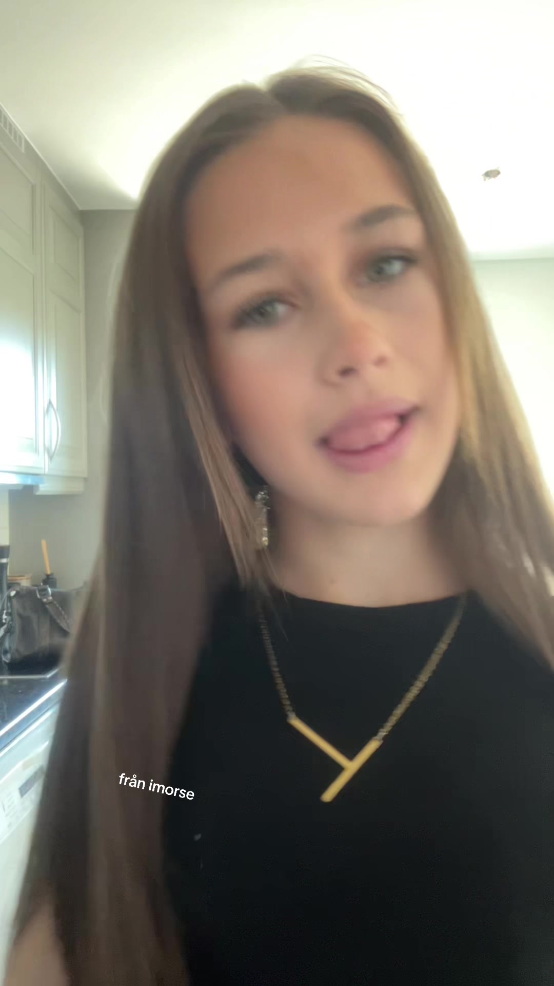 @tyra