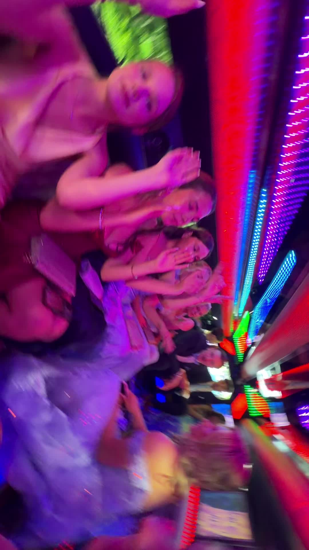 @mollywillmann