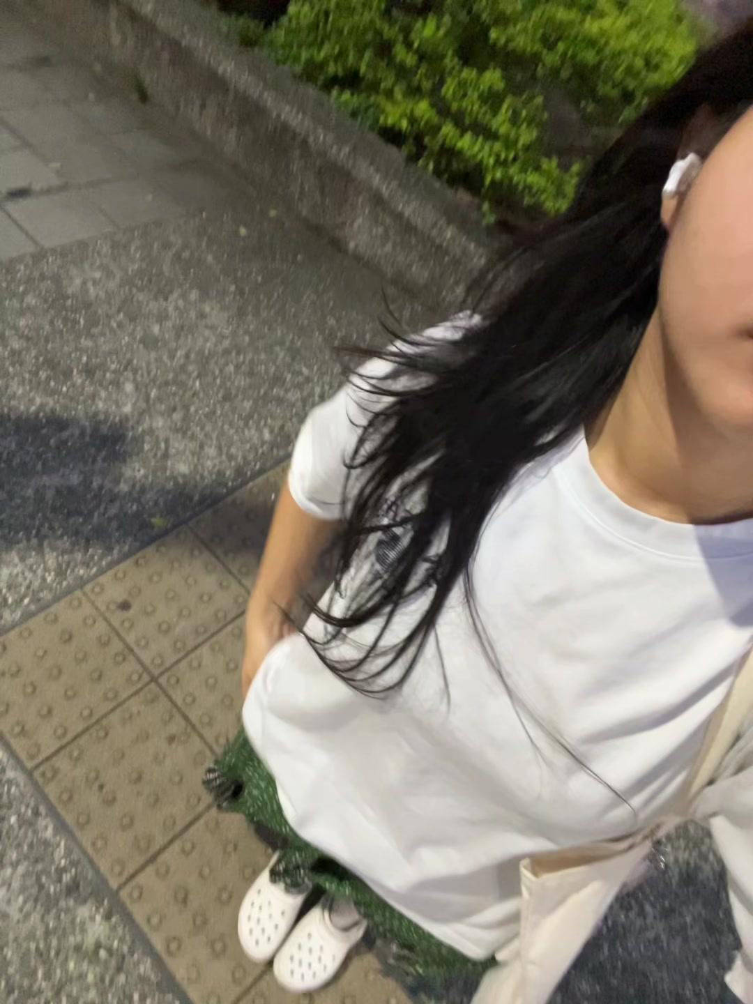@Bb