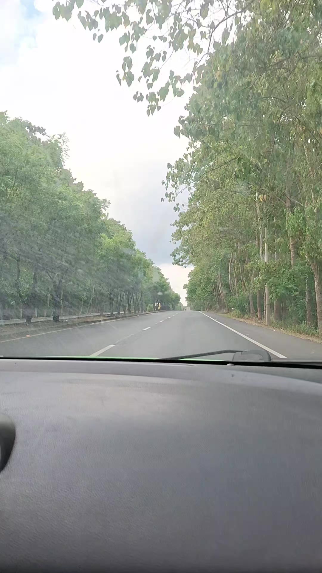 @Zully Salvador 🇪🇨