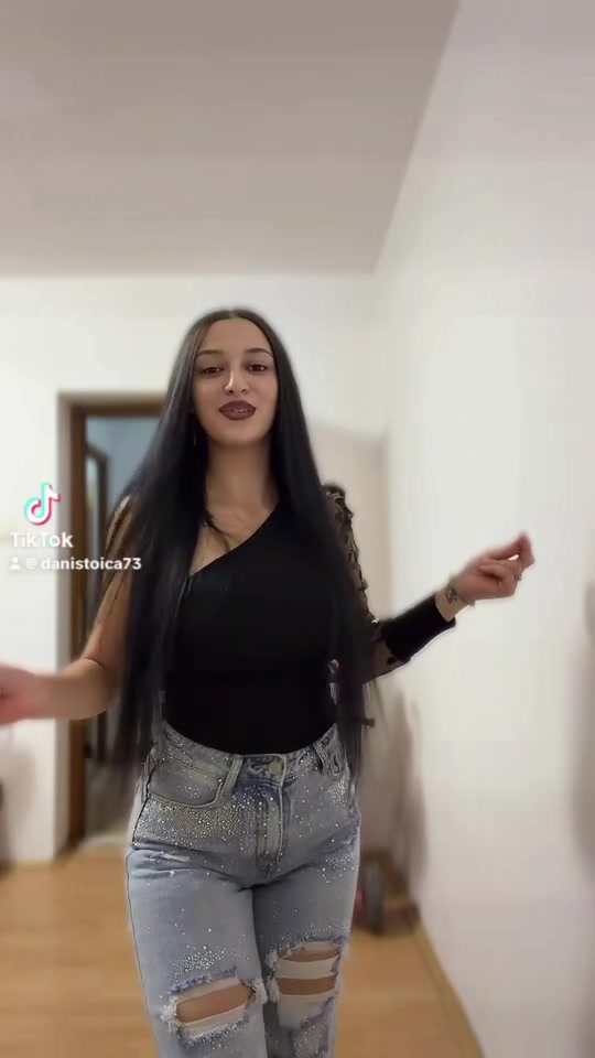 @delia_ozanaa