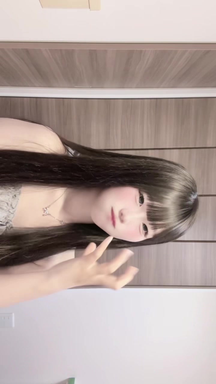 @༒