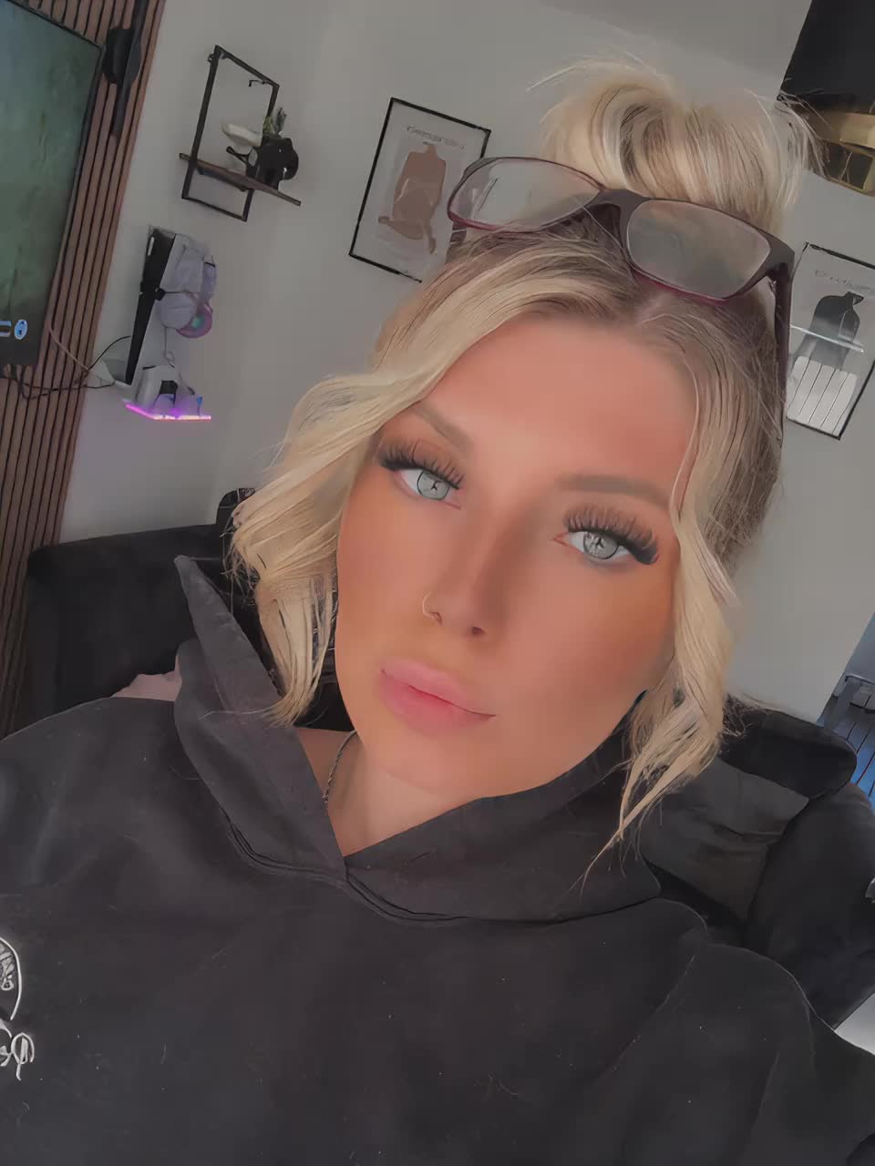 @ᴅᴜʀᴀᴄᴇʟʟ ʙʟᴏɴᴅɪᴇ💎💠
