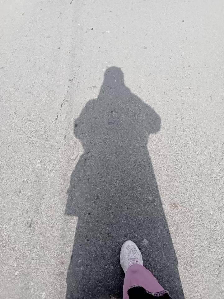 @,,,,,,,,('☺️')