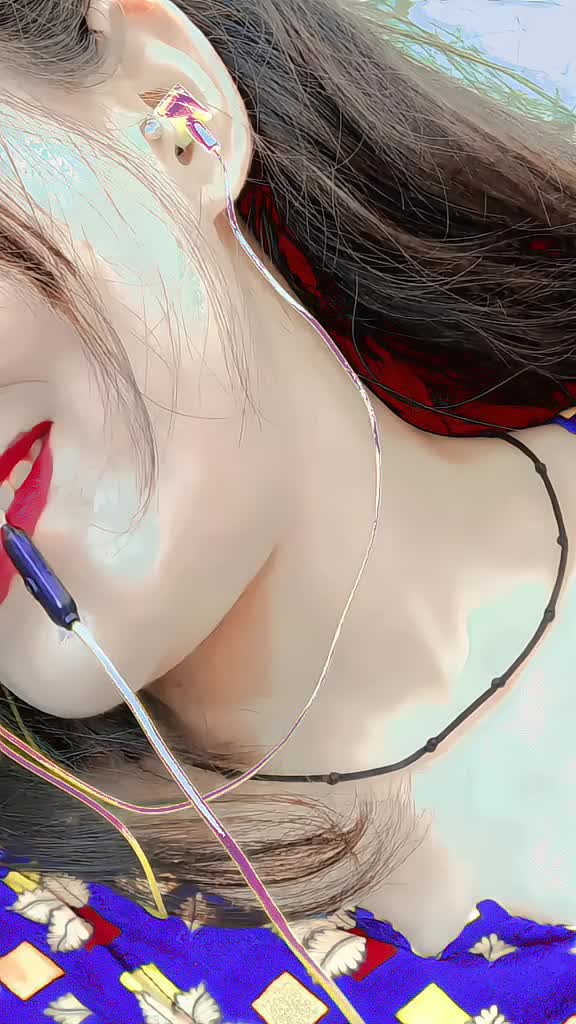 @༺ 🍁𝑬𝒚𝒆𝒔 𝒒𝒖𝒆𝒆𝒏🍁 ༻