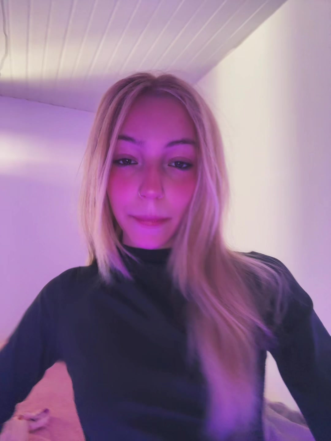 @Larinha 🐣