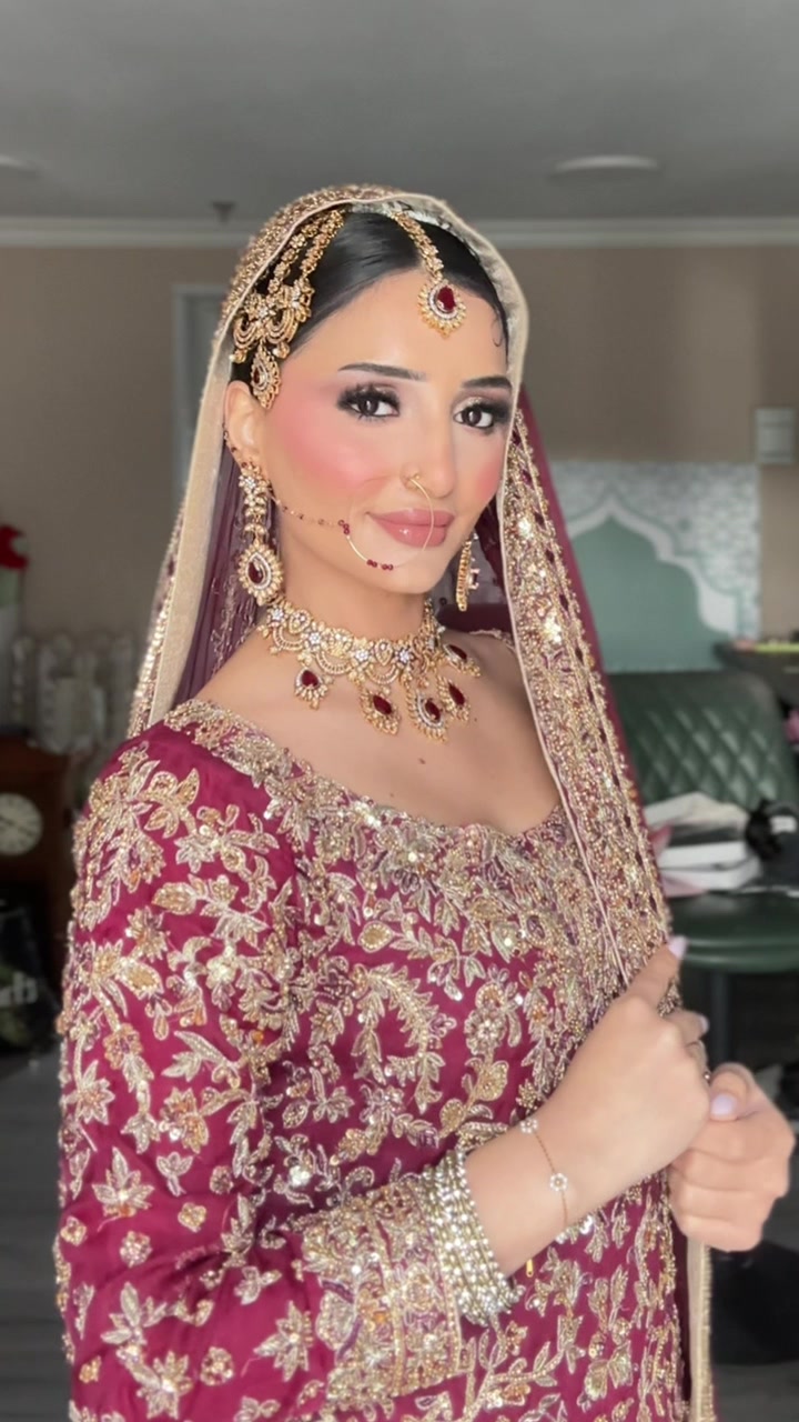 @hairbymomina