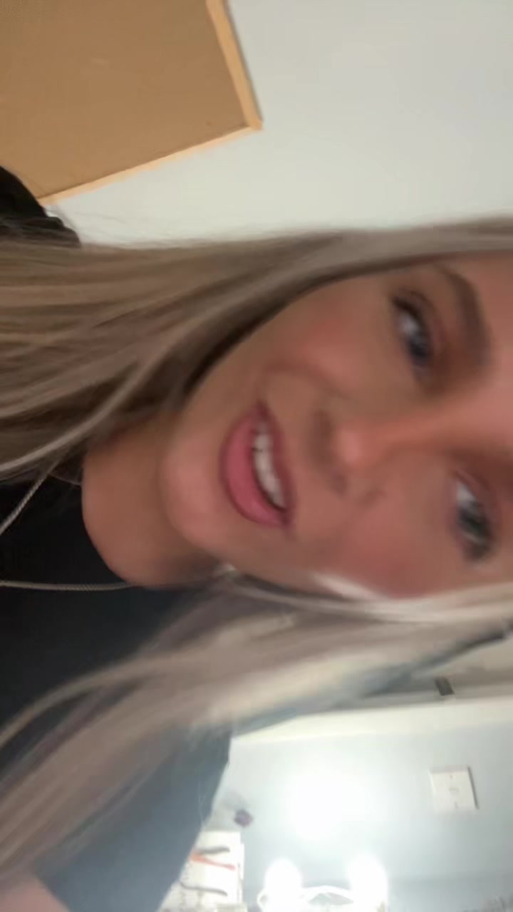 @Bay spam🦕