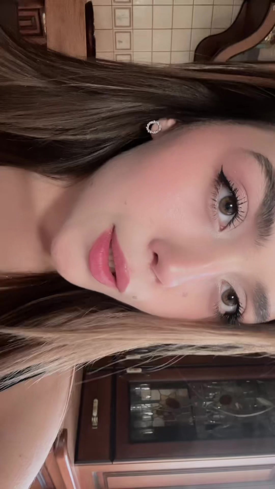 @_tv_d_1708