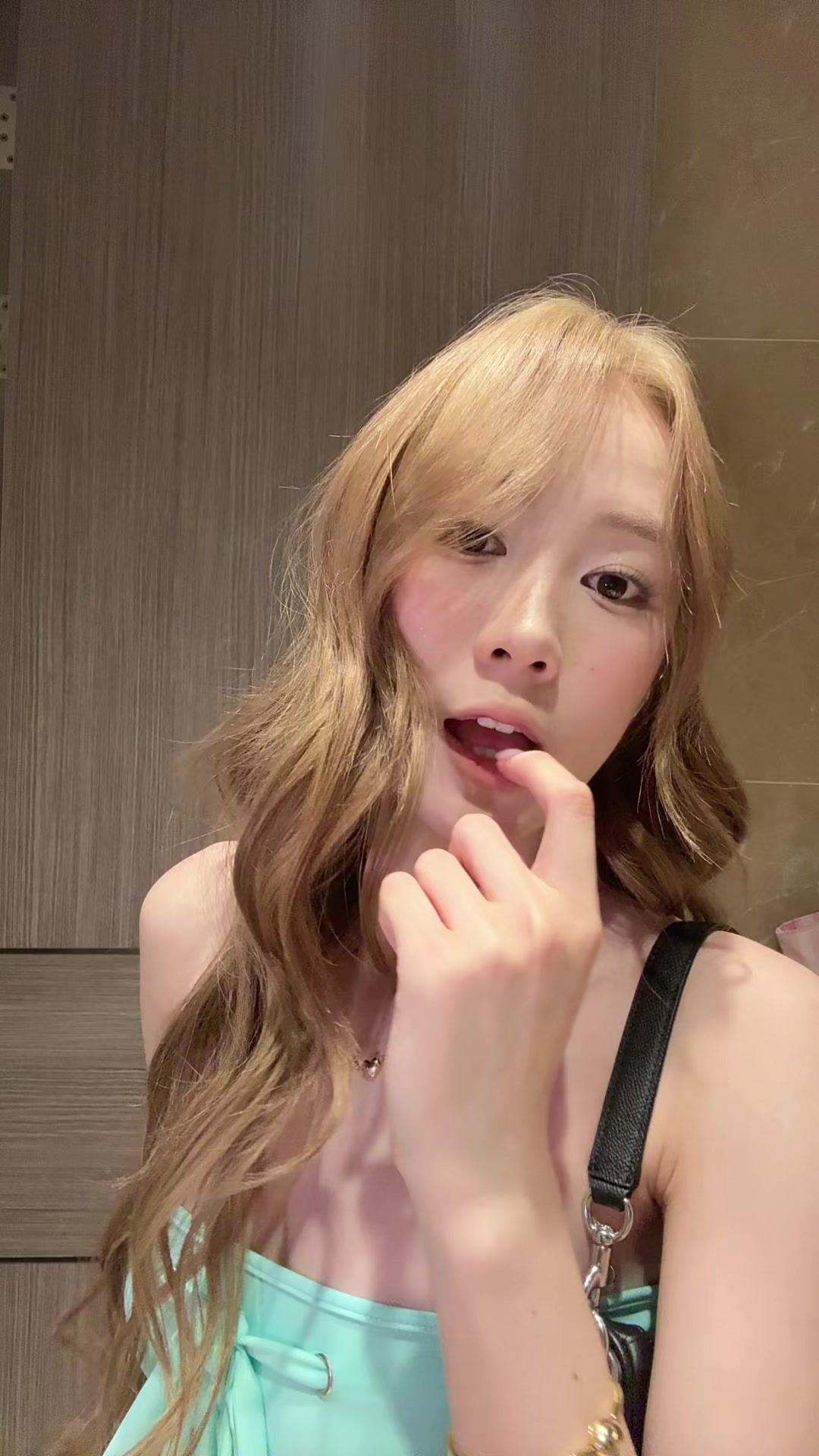 @Lee Ngân 🌸