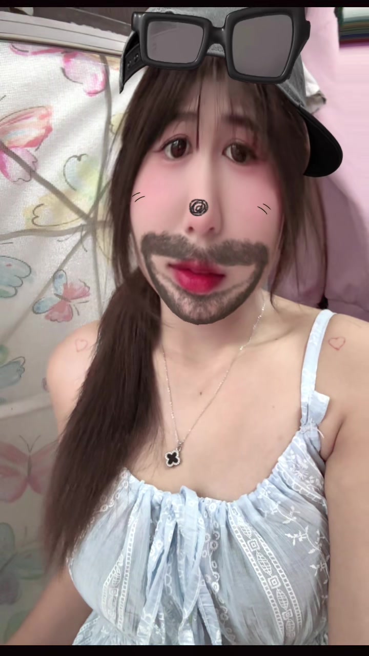 @Chompoo