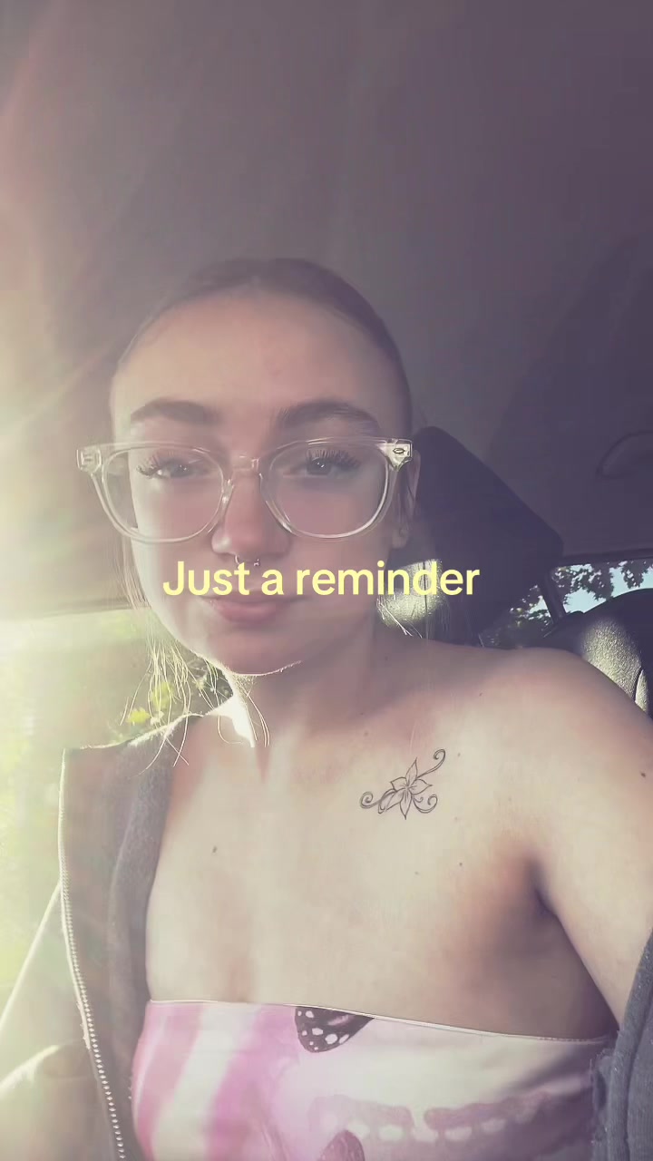 @😻