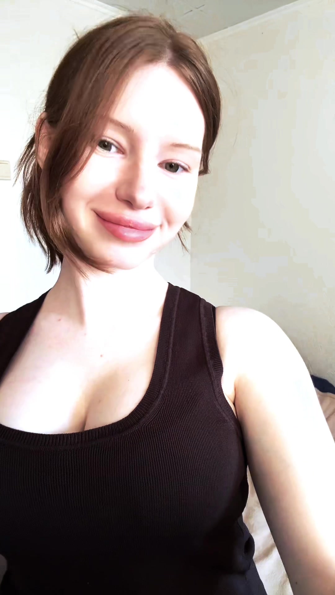 @Goldcherryy