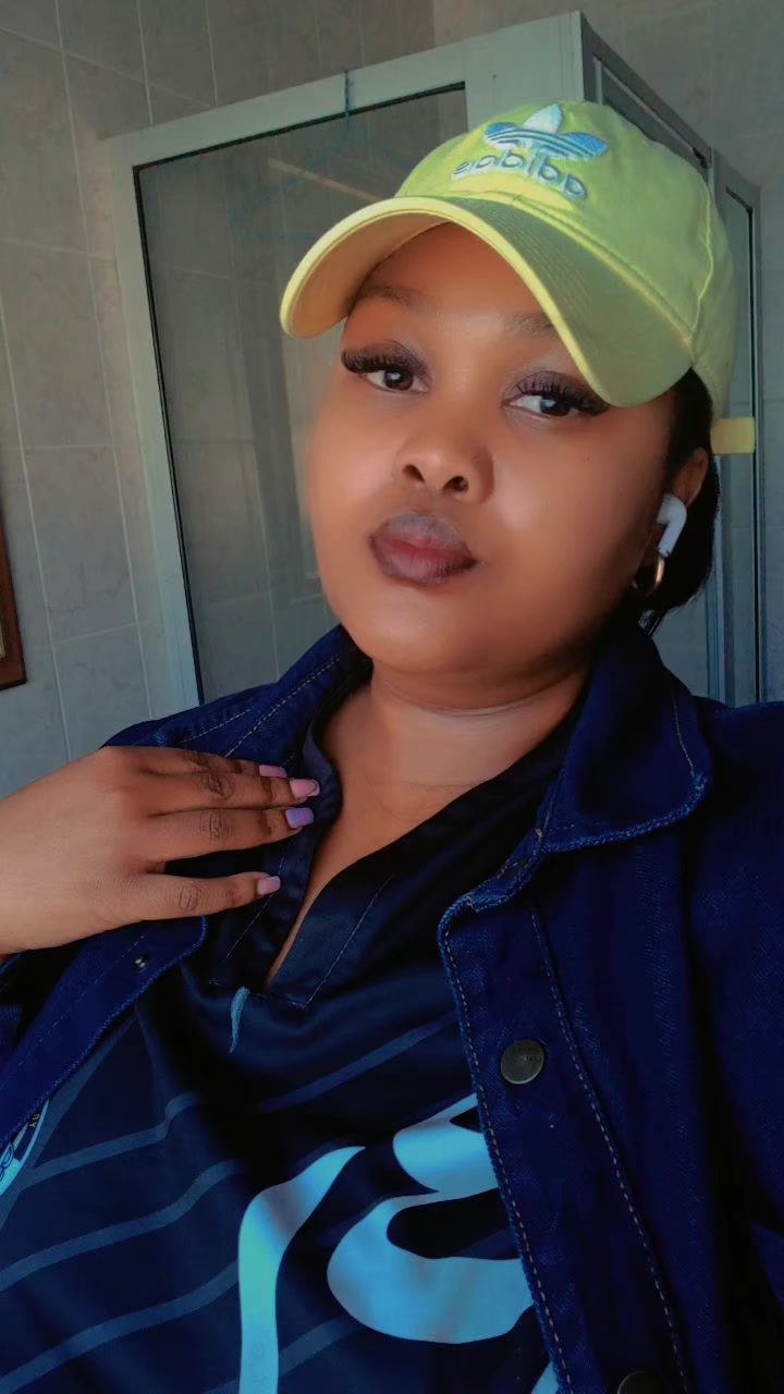 @Amour_Thato