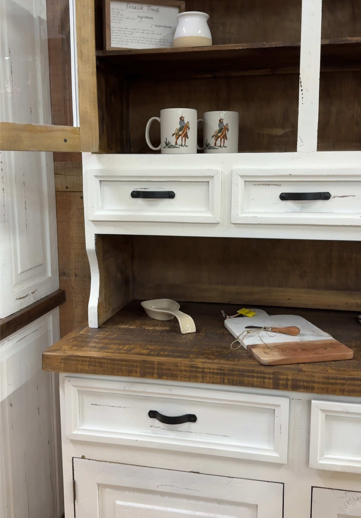 @RusticFurnitureDepot