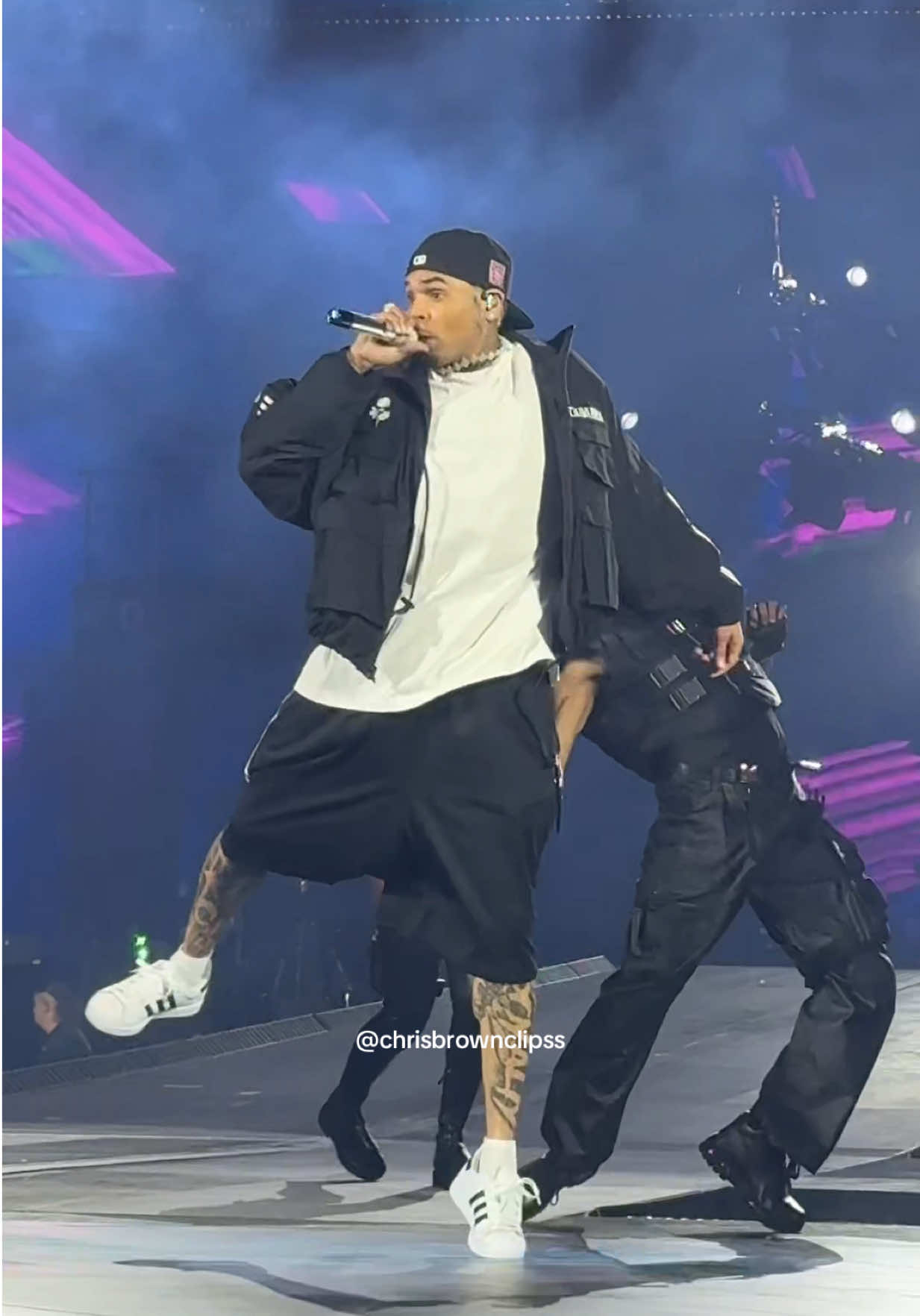 @Chris Brown fan