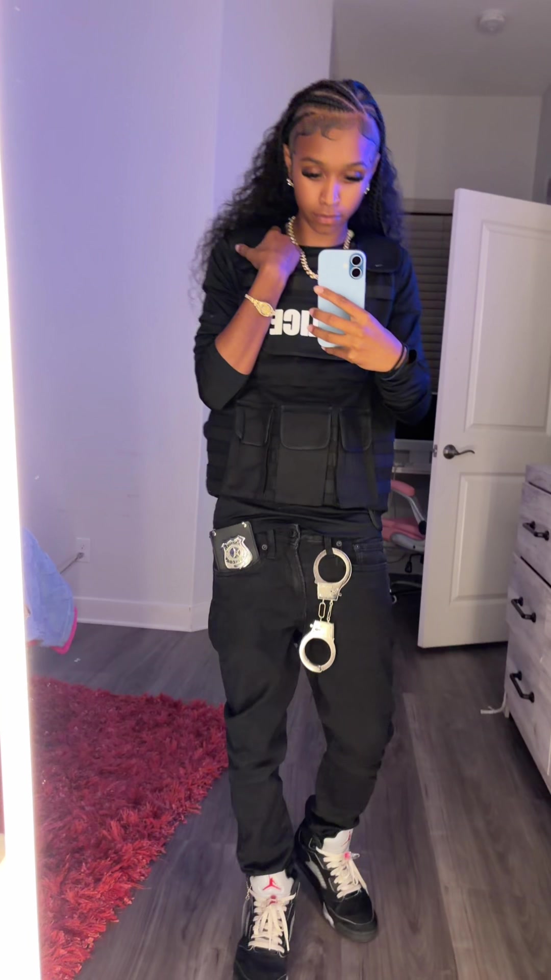 @👩🏽&zwj;❤️&zwj;💋&zwj;👩🏽