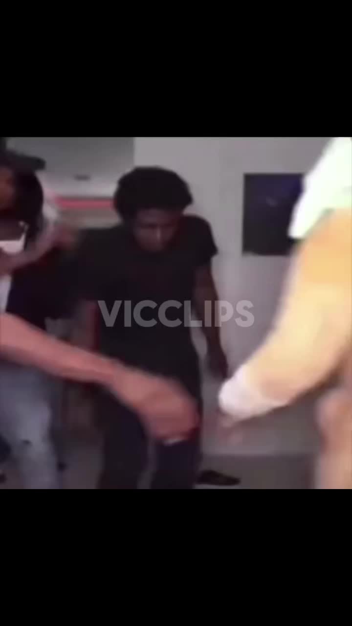 @𝗩𝗜𝗖🎱