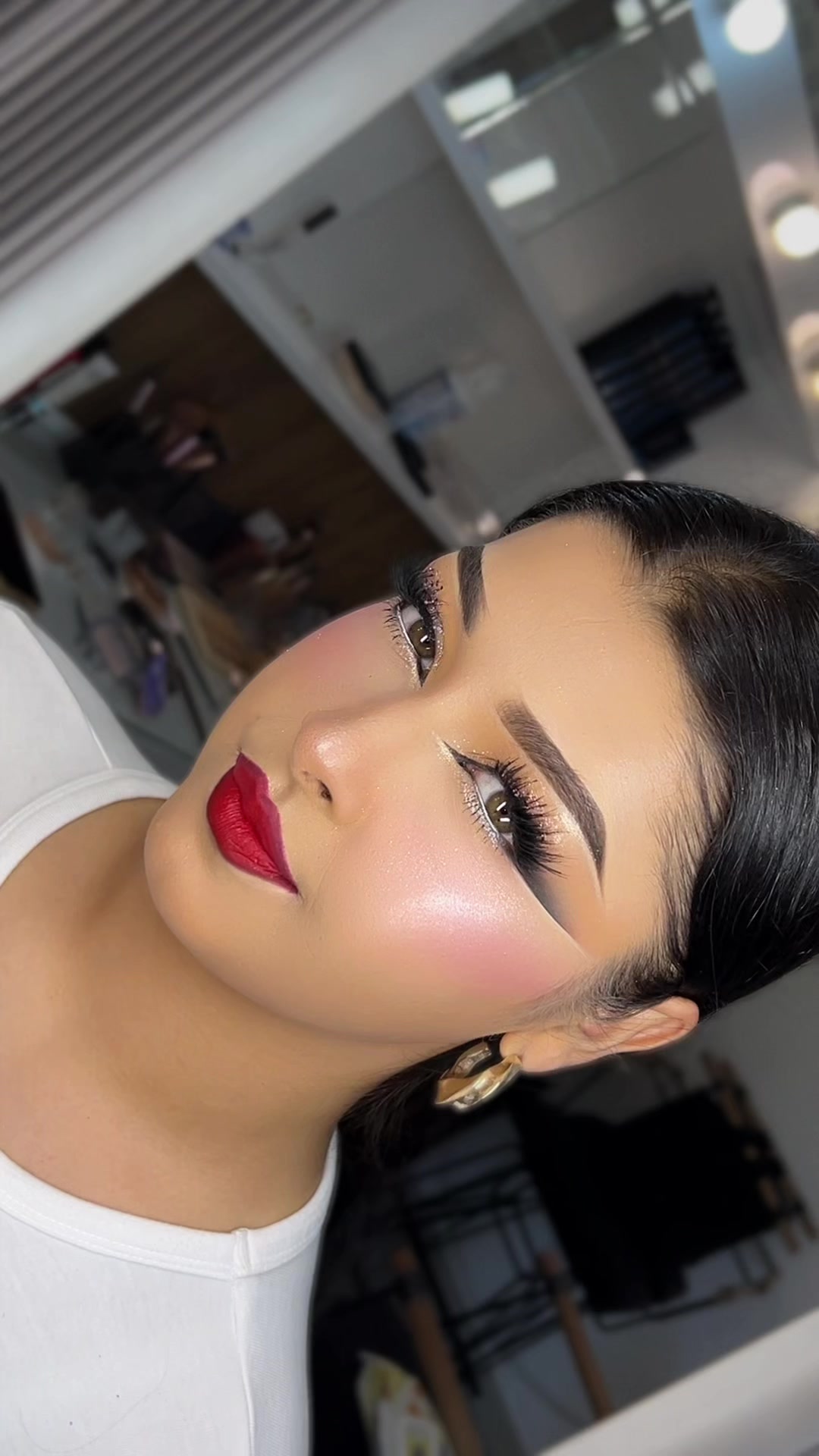 @Matianah_makeup_brows