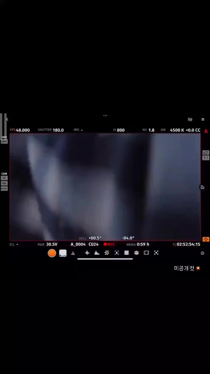 @rosieline_