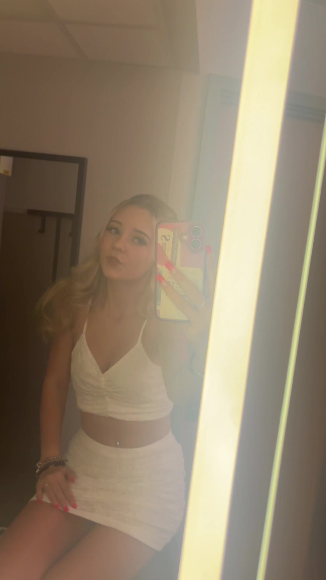 @isabella xx