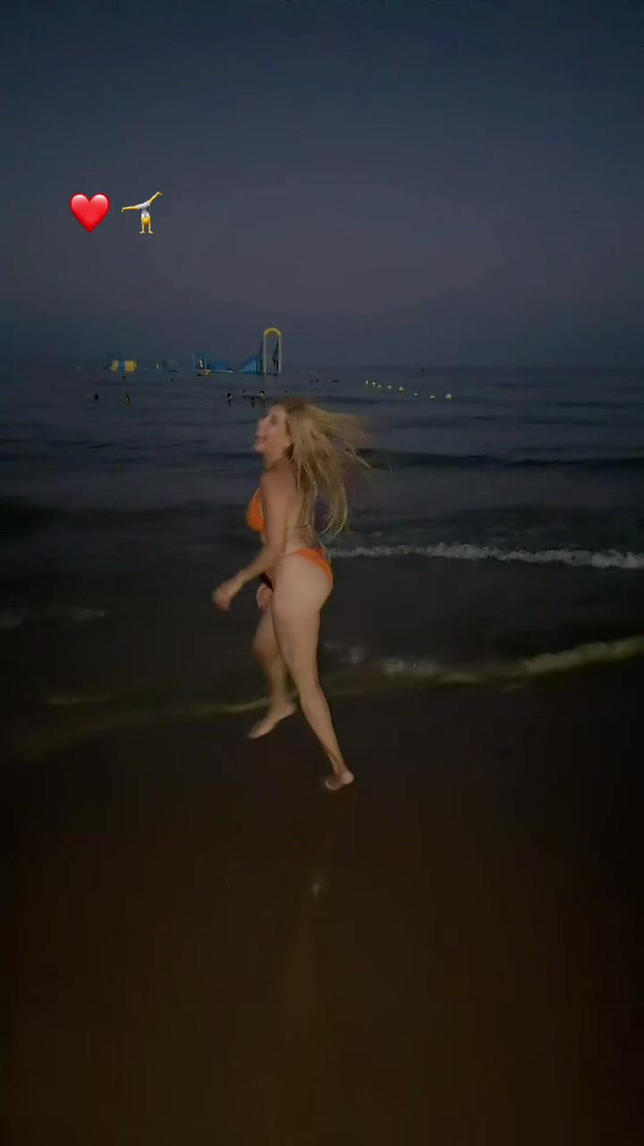 @Dayana880