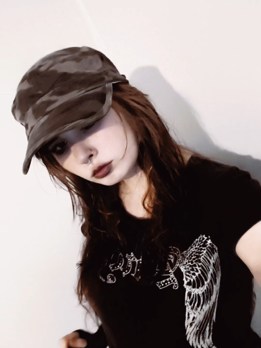 @Bluebrry Goth 🖤