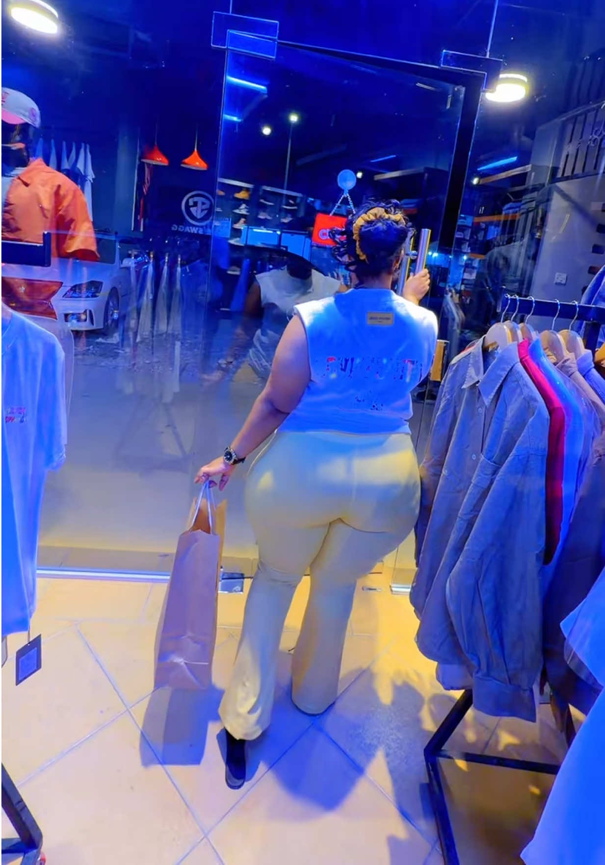 @Myra _myra_tz