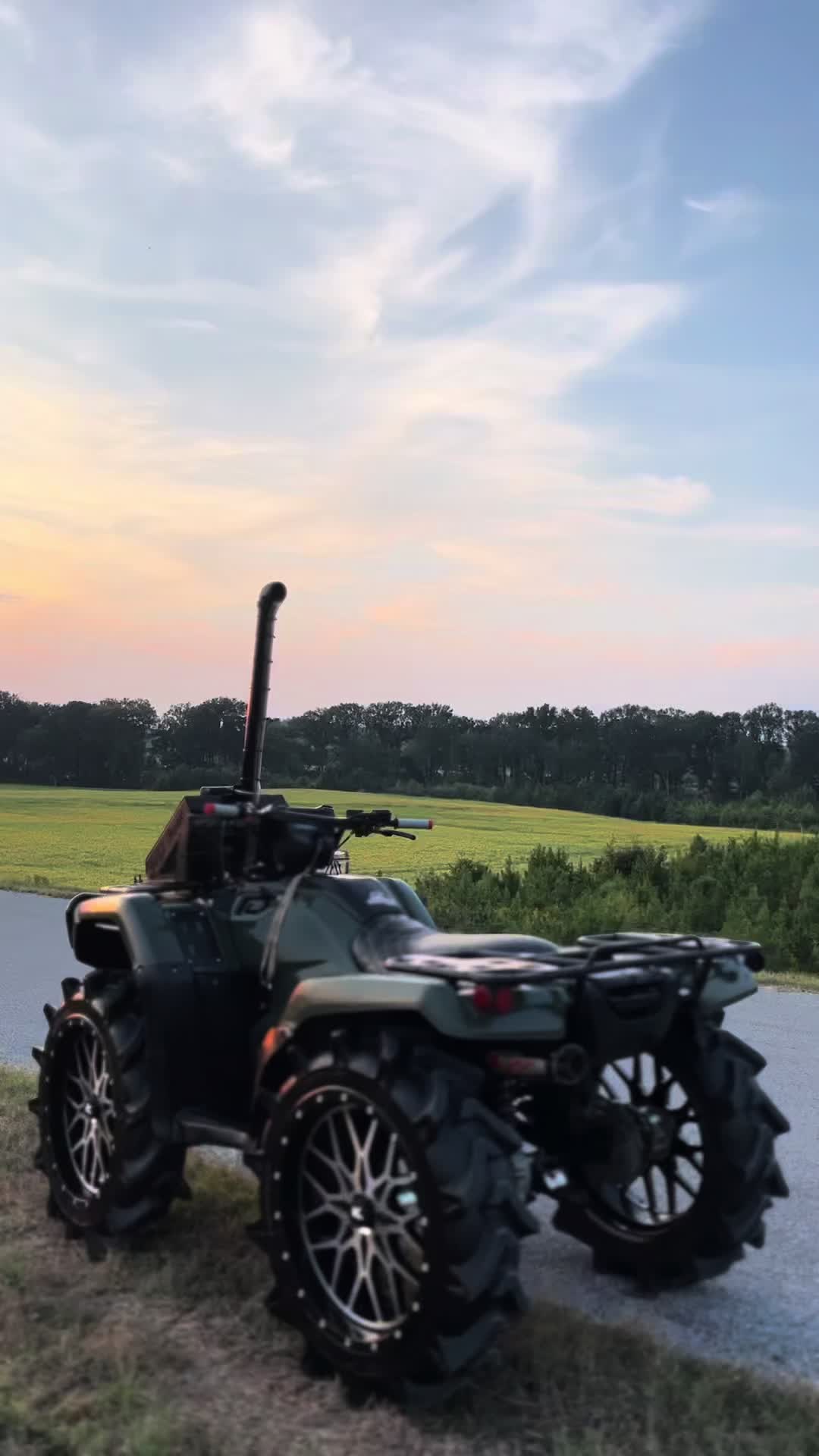 @𝕃𝕠𝕘𝕒𝕟🌾