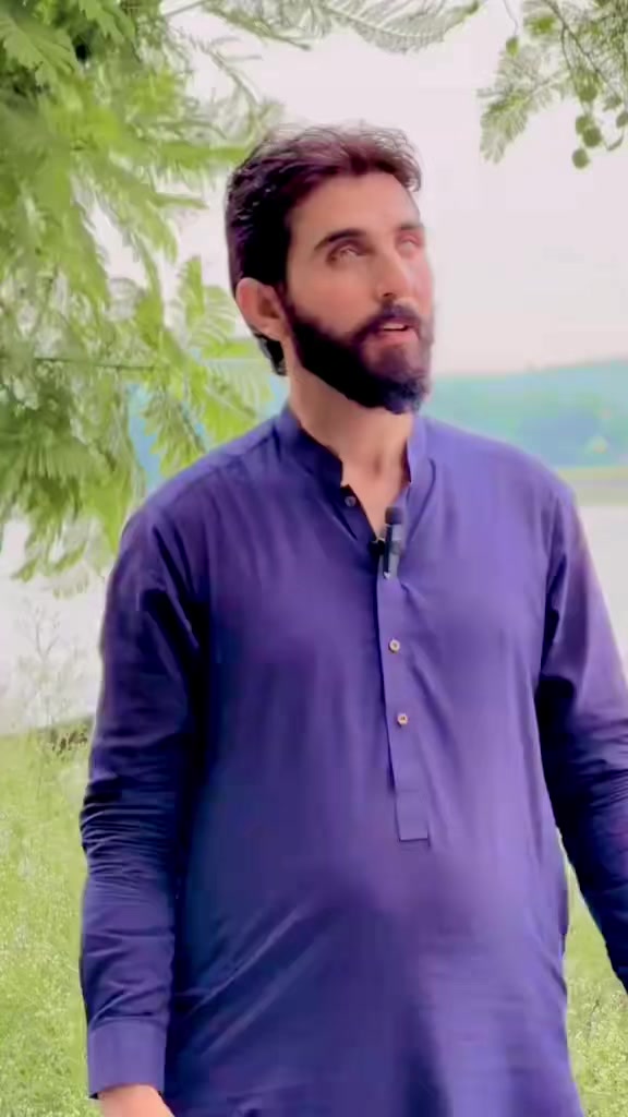 @NABEEL GREEN EYES 👁